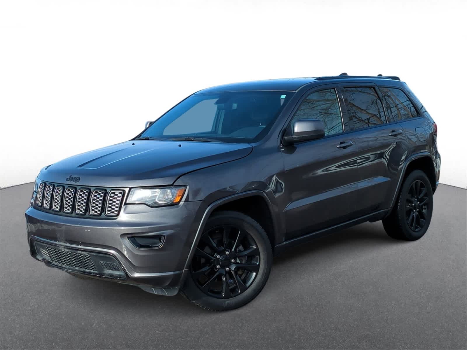 Thumbnail: 2019 Jeep Grand Cherokee - 1
