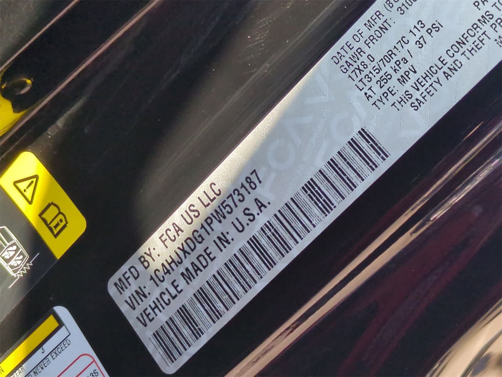 Thumbnail: 2023 Jeep Wrangler - 35