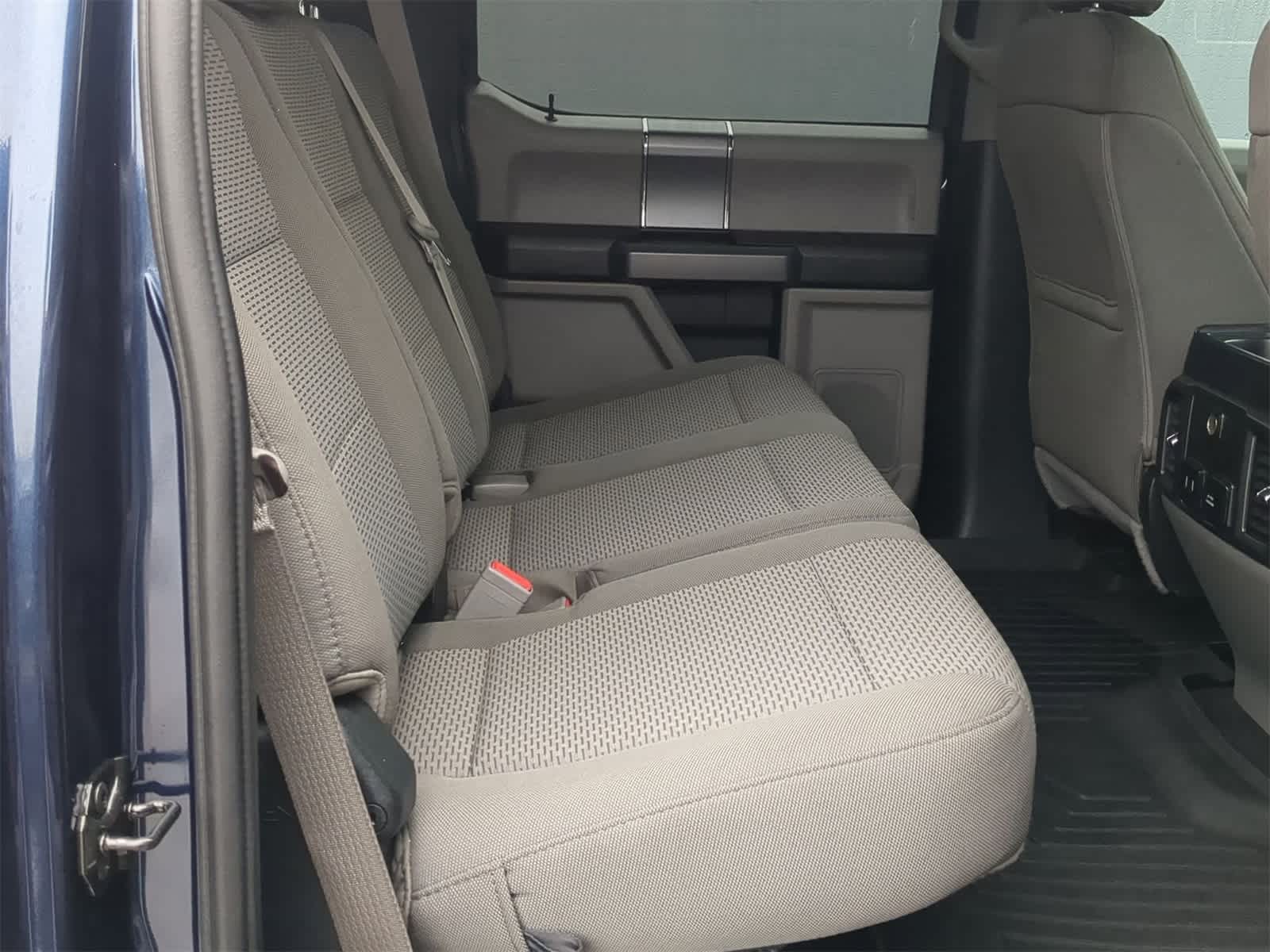 Thumbnail: 2019 Ford Econoline - 27