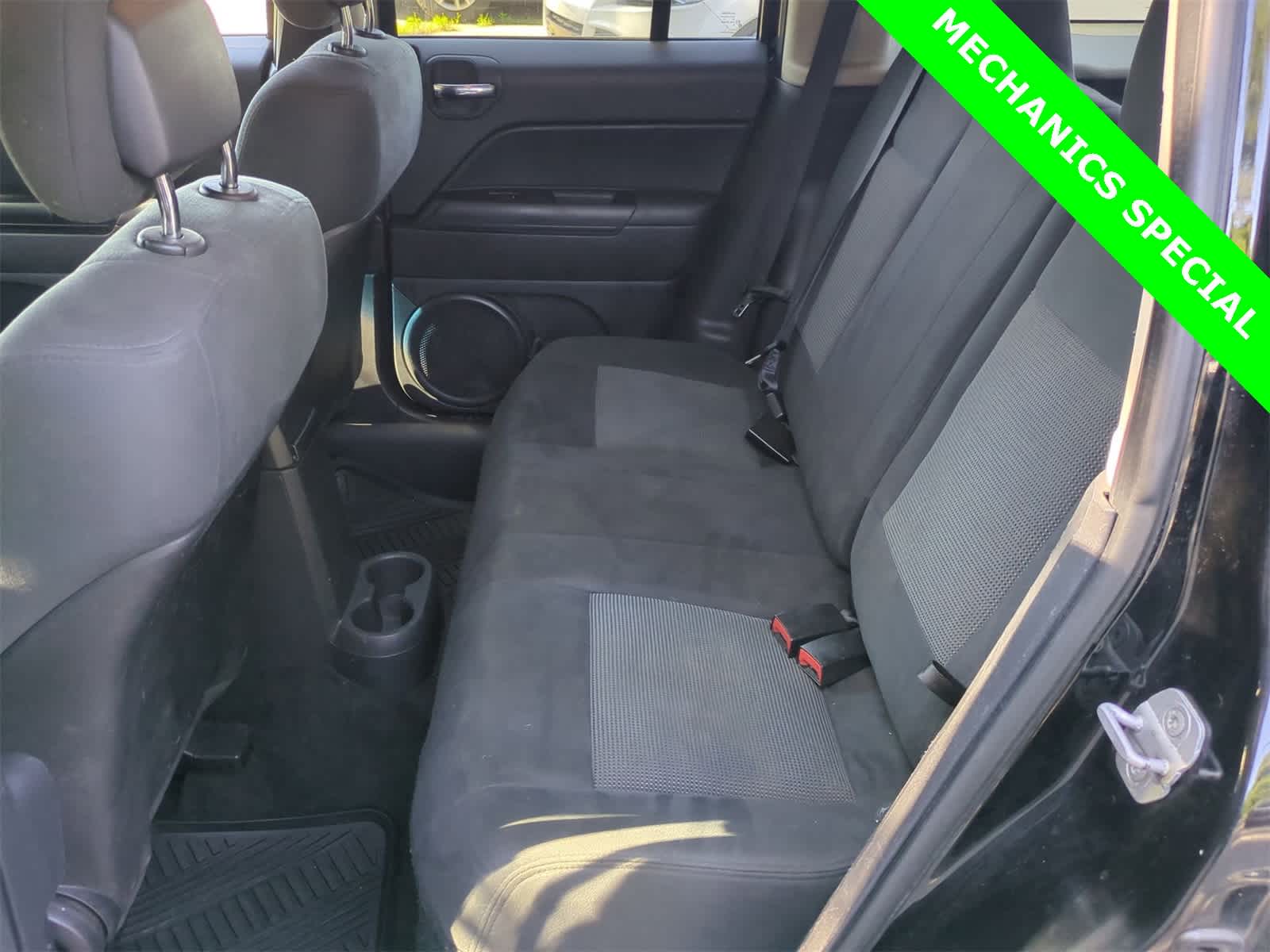 Thumbnail: 2012 Jeep Patriot - 17
