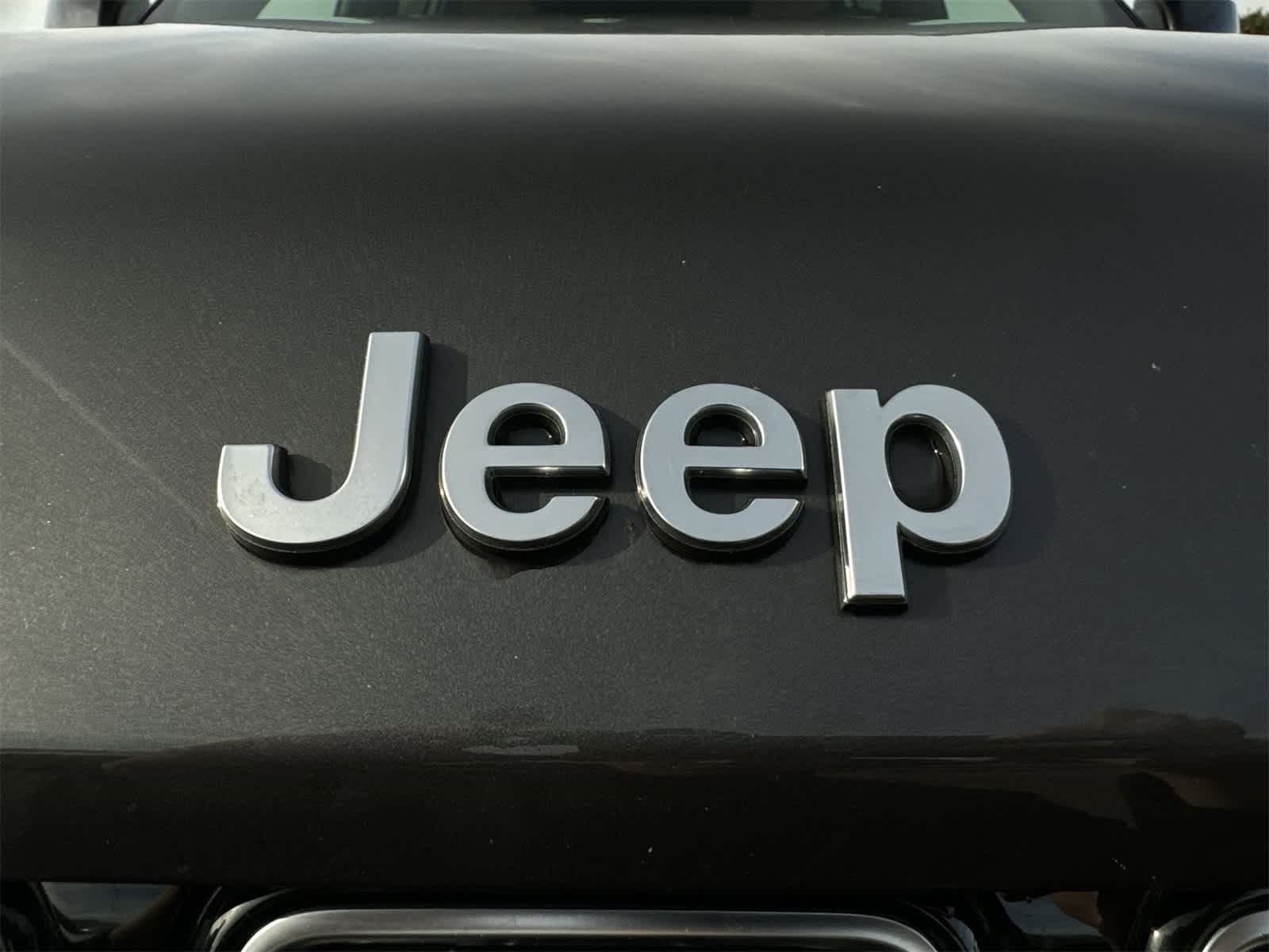 Thumbnail: 2023 Jeep Grand Cherokee L - 12