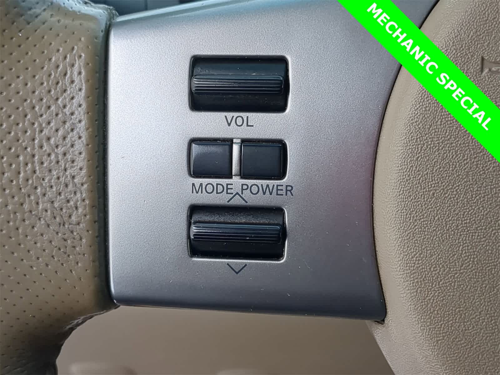 Thumbnail: 2007 Nissan Pathfinder - 32