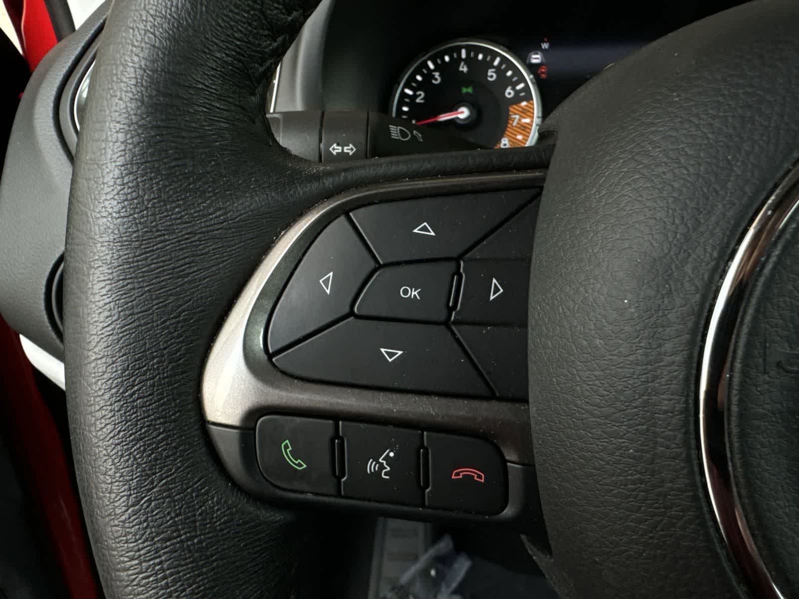 Thumbnail: 2022 Jeep Renegade - 24