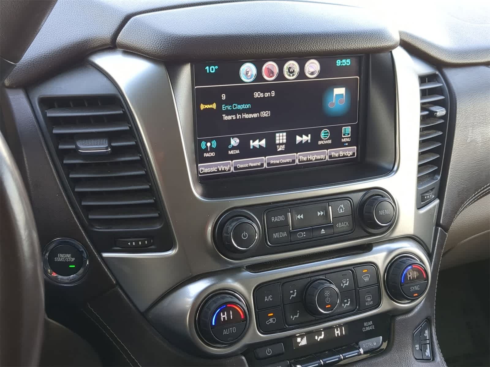 Thumbnail: 2016 Chevrolet Suburban - 35