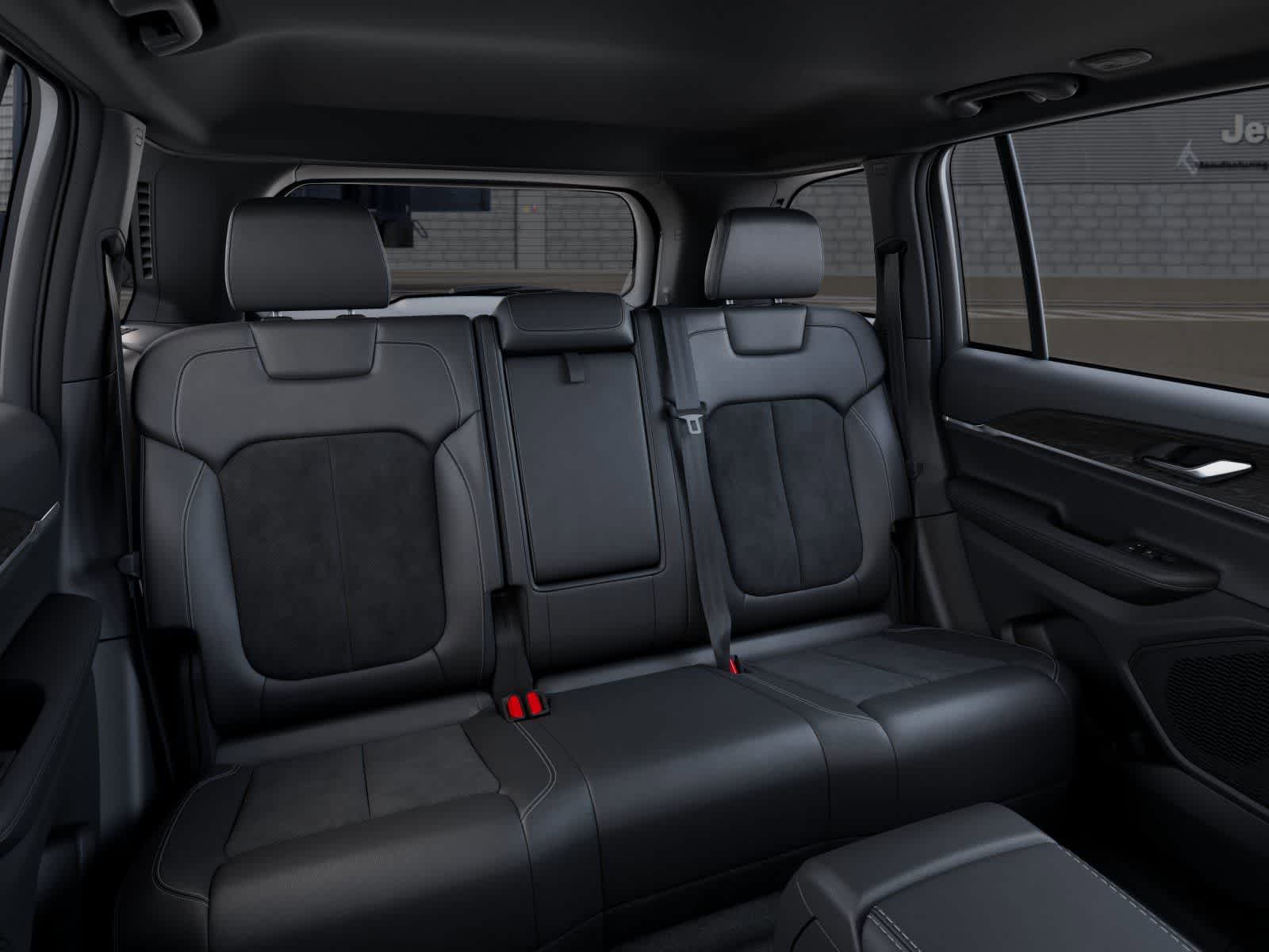 Thumbnail: 2026 Jeep Grand Cherokee - 15