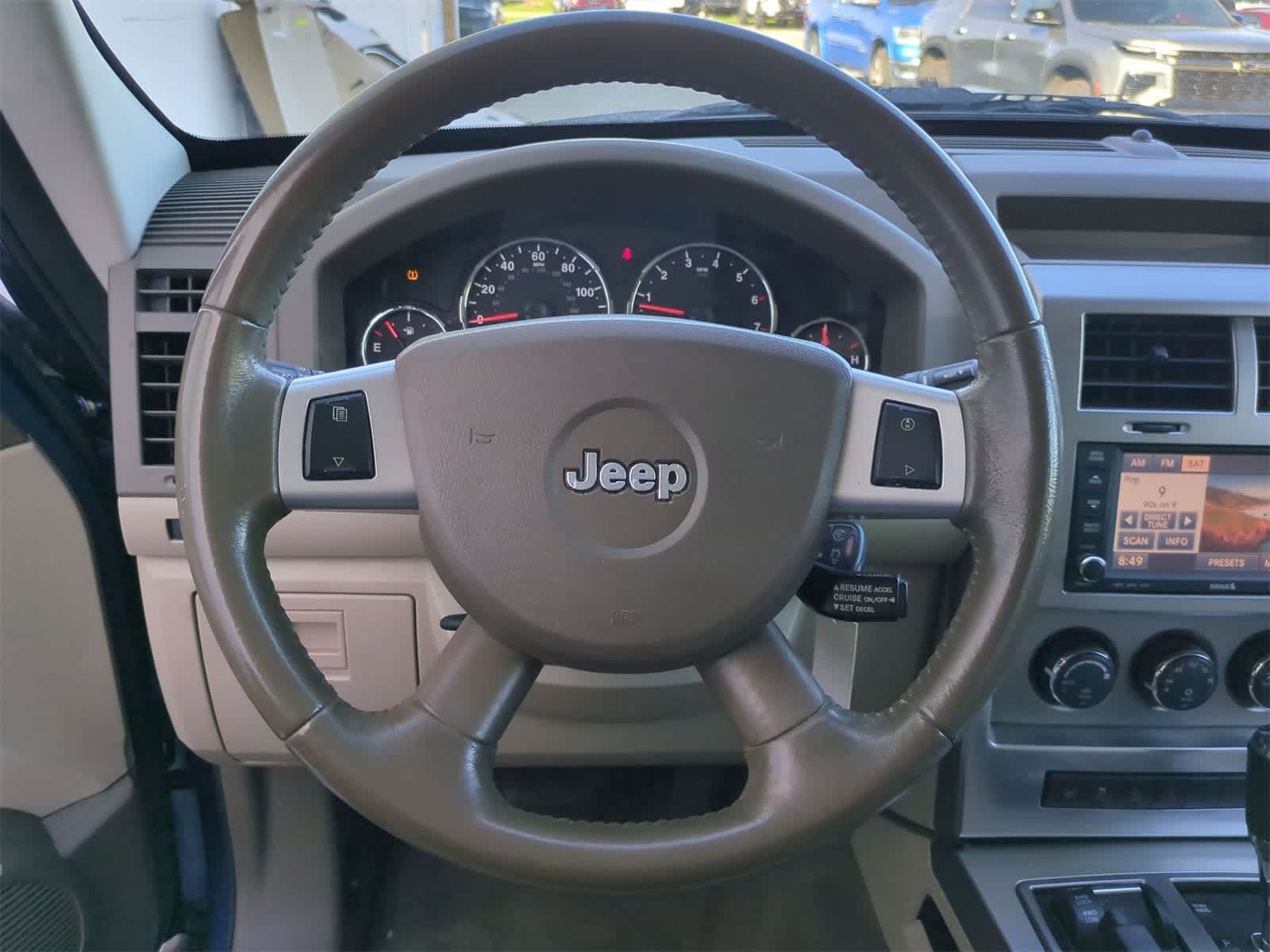 Thumbnail: 2010 Jeep Liberty - 23