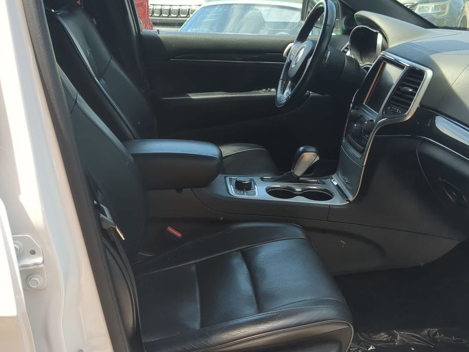 Thumbnail: 2016 Jeep Grand Cherokee - 21