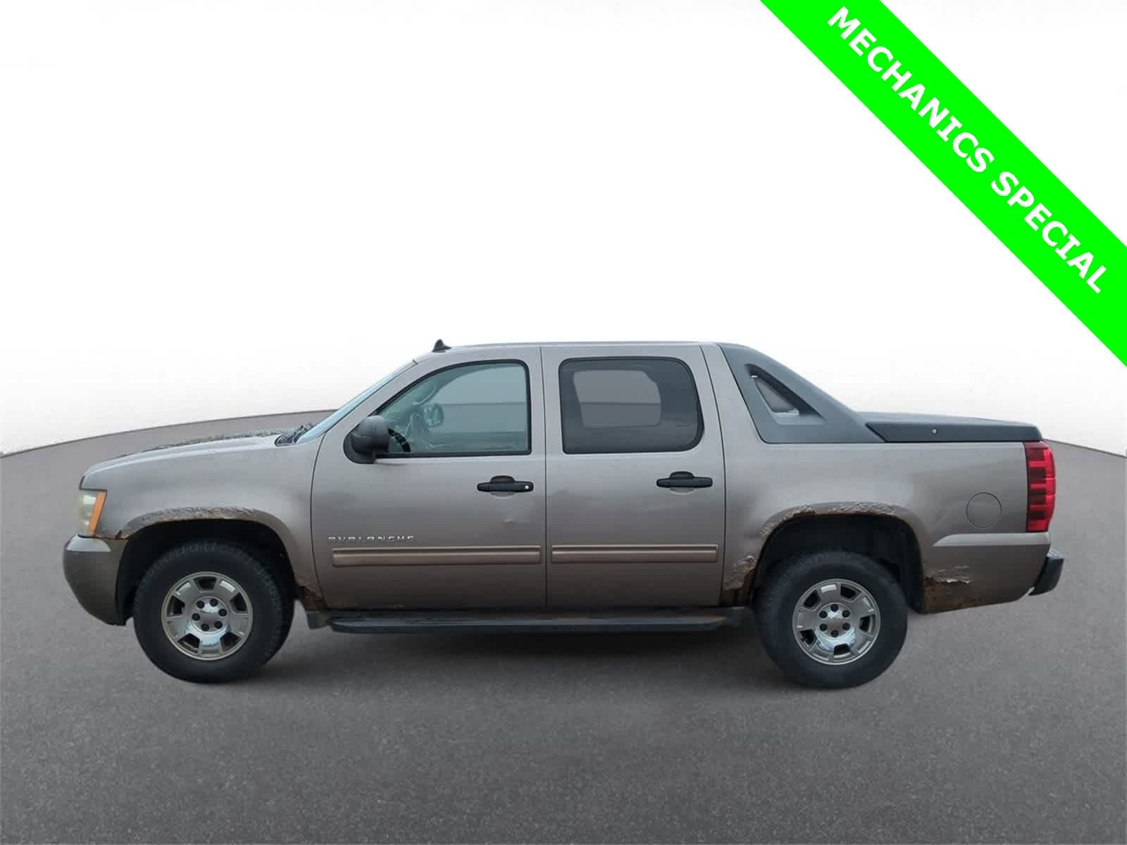 Thumbnail: 2011 Chevrolet Avalanche 1500 - 5