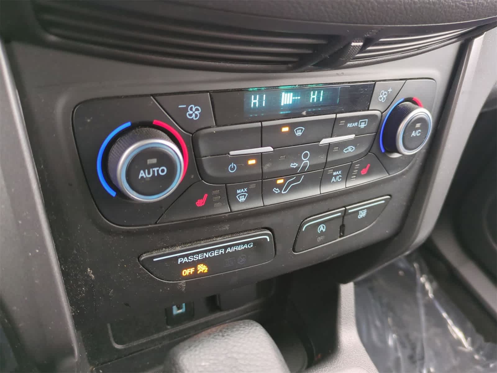 Thumbnail: 2018 Ford Escape - 28