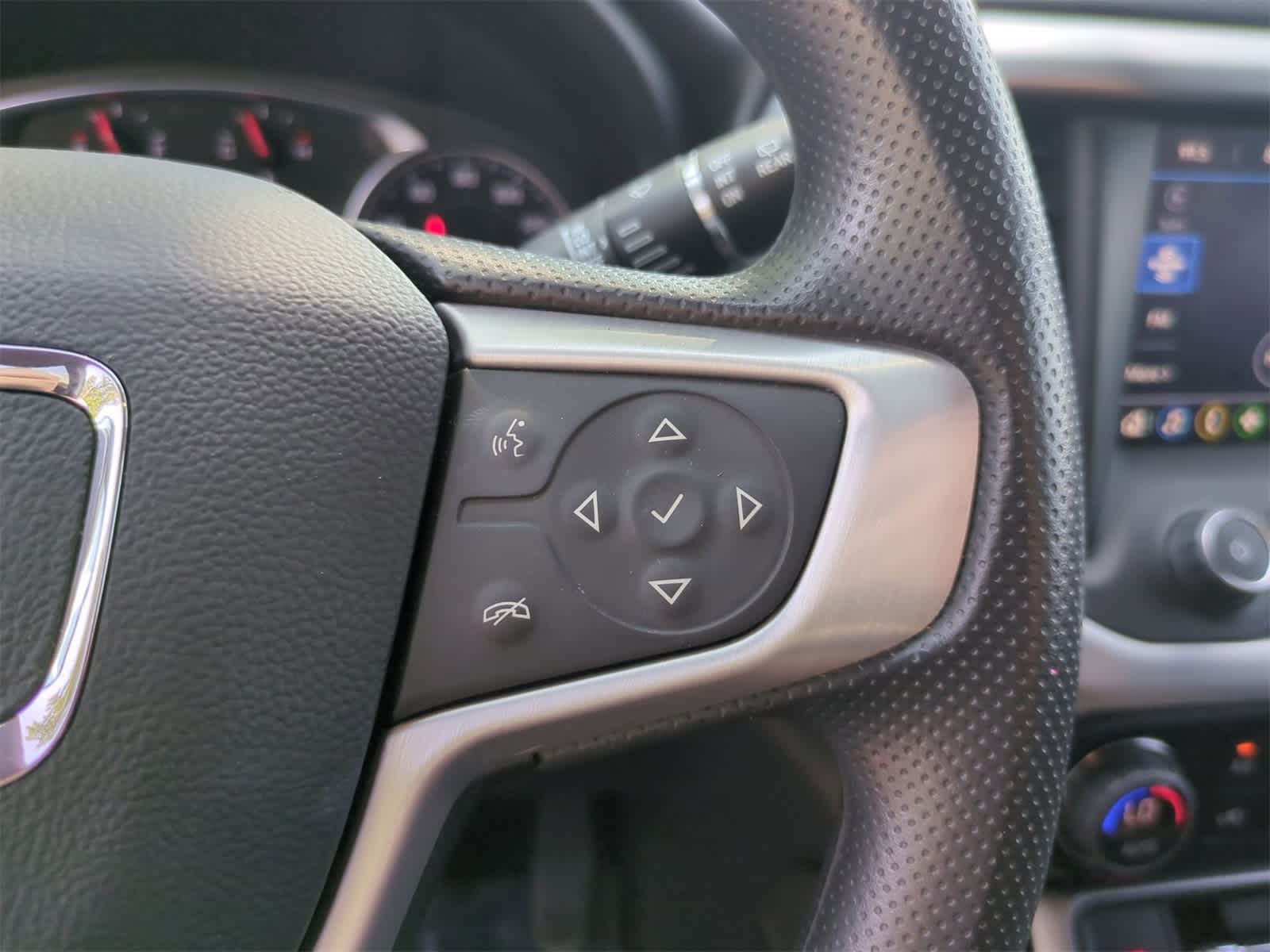 Thumbnail: 2023 GMC Acadia - 22