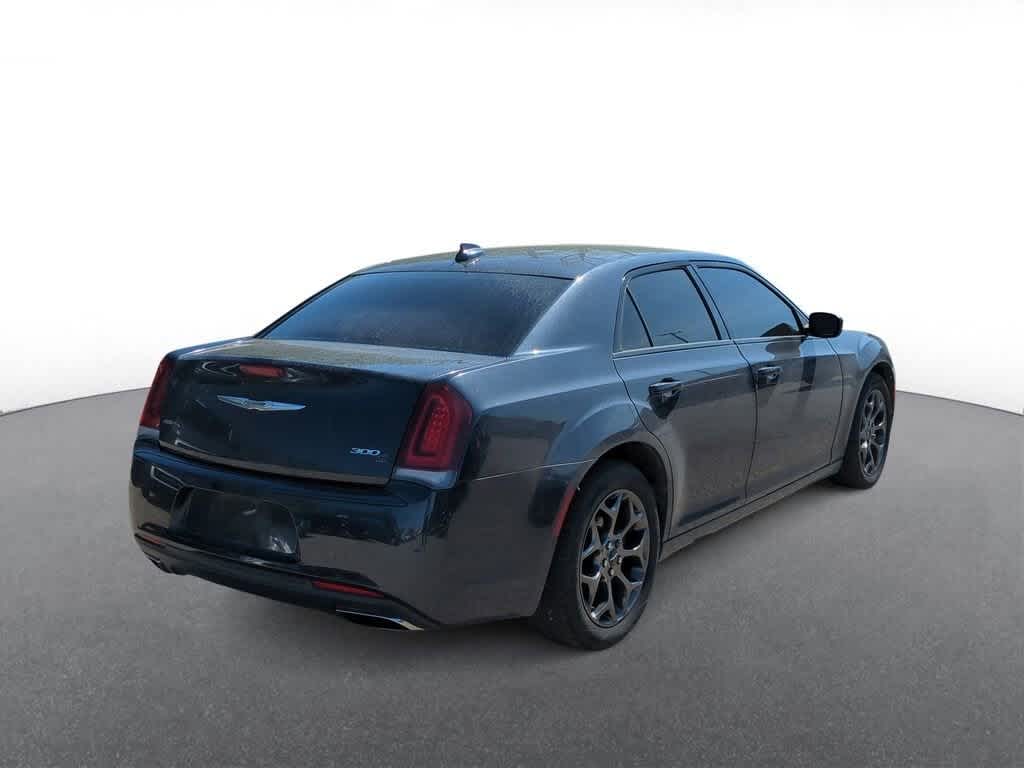 Thumbnail: 2015 Chrysler 300 - 8