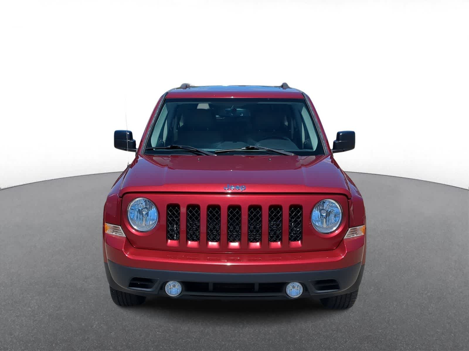 Thumbnail: 2015 Jeep Patriot - 3