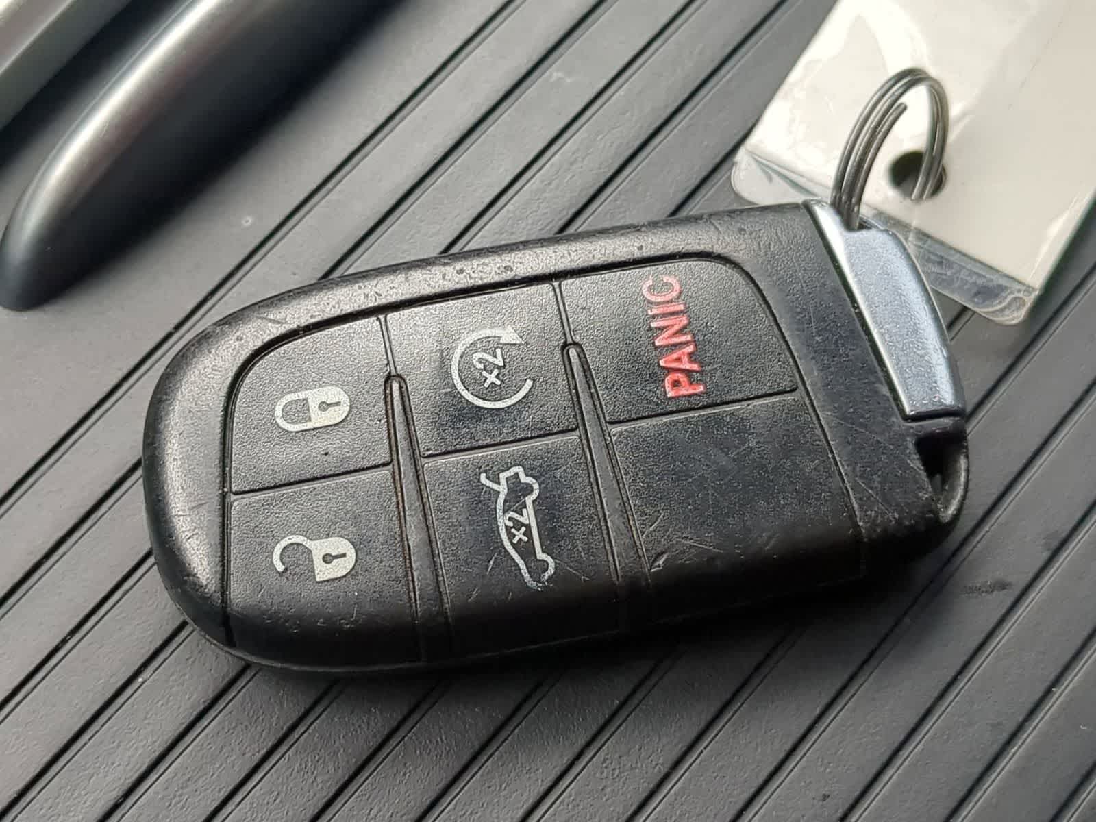 Thumbnail: 2016 Dodge Charger - 38