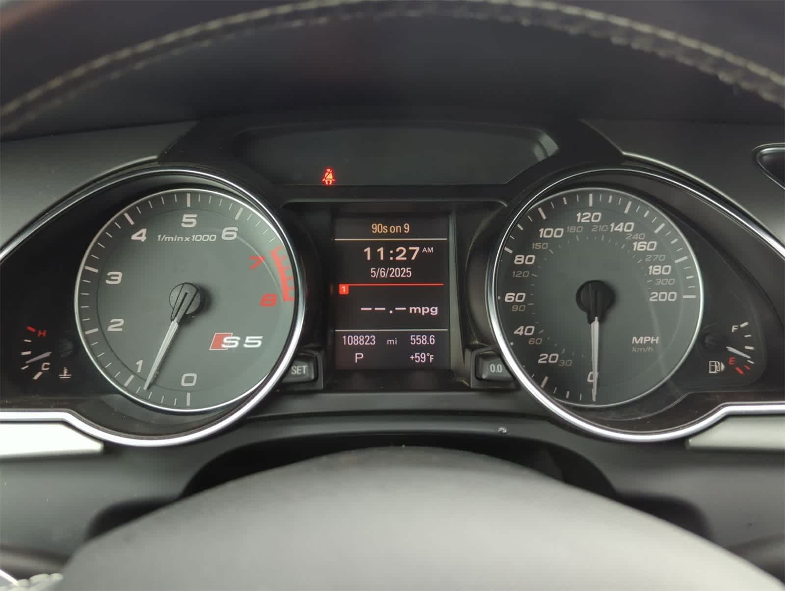 Thumbnail: 2012 Audi S5 - 31