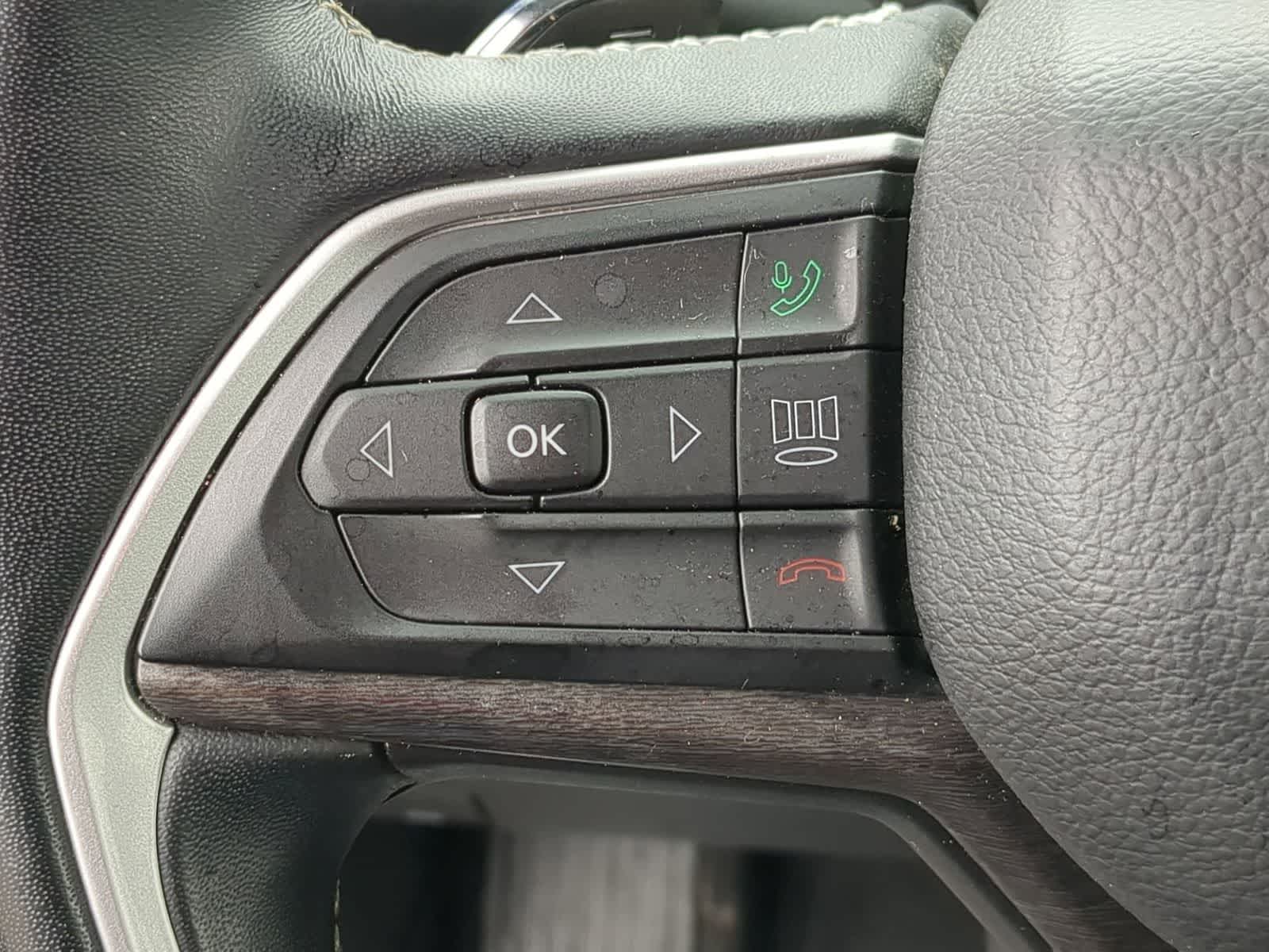 Thumbnail: 2022 Jeep Grand Cherokee L - 23