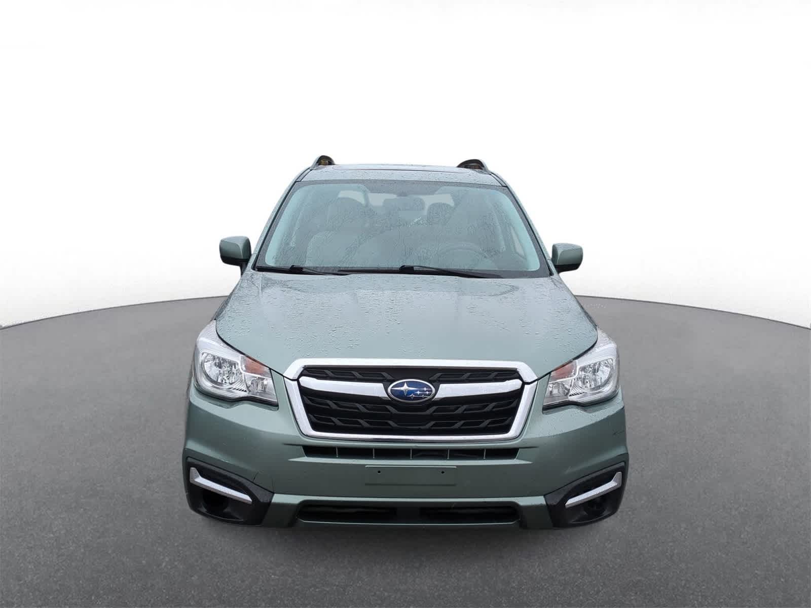 2017 Subaru Forester Premium photo 3