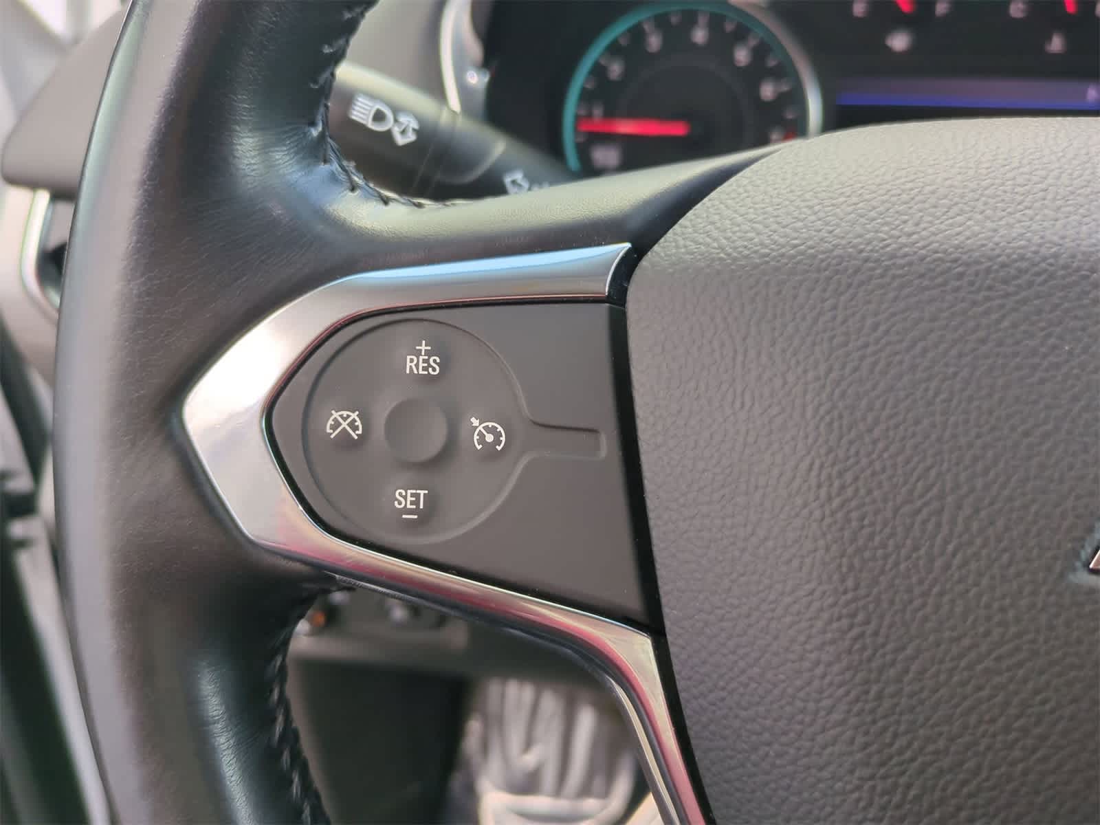 Thumbnail: 2020 Chevrolet Traverse - 23