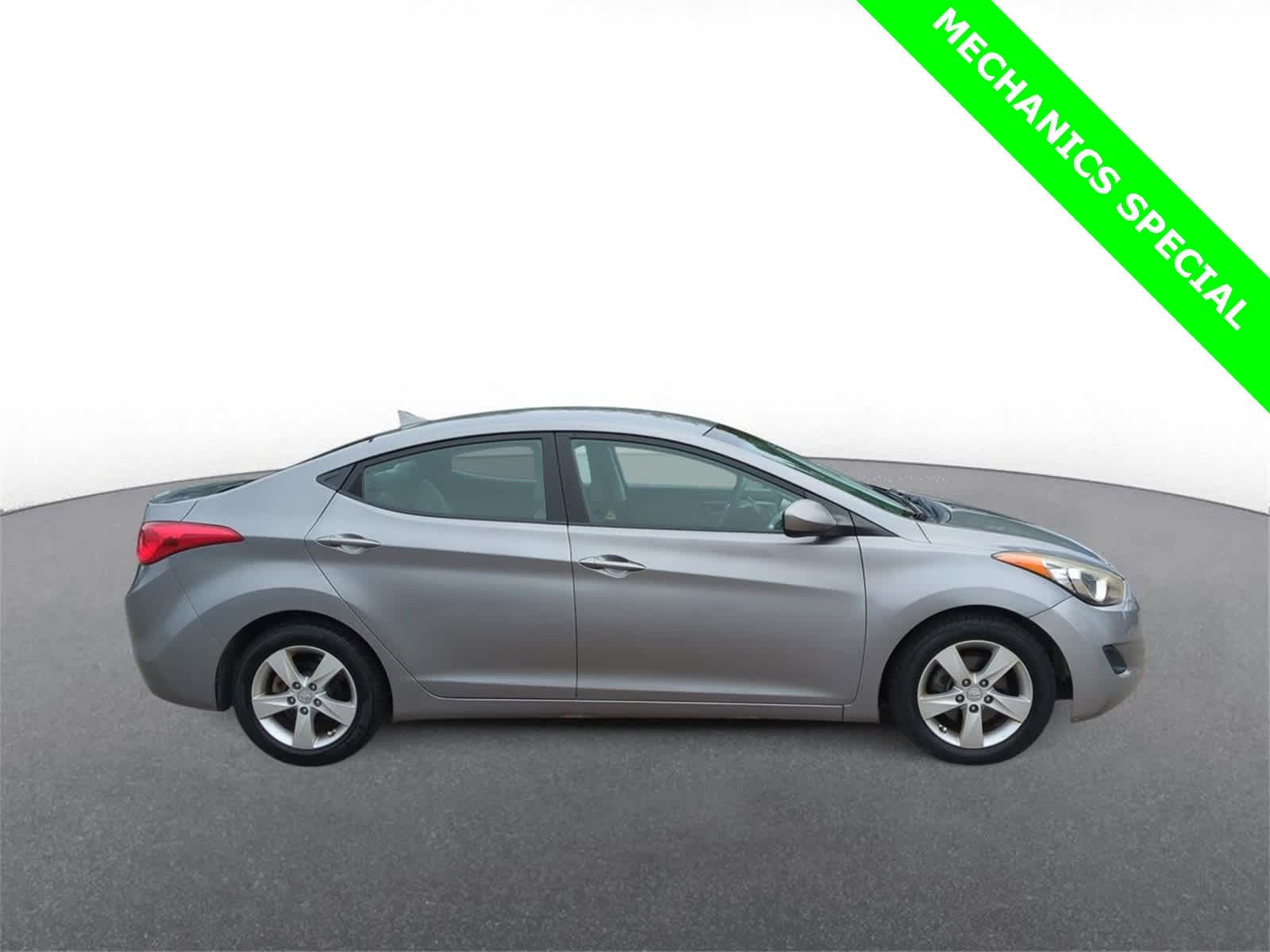 Thumbnail: 2011 Hyundai Elantra - 9