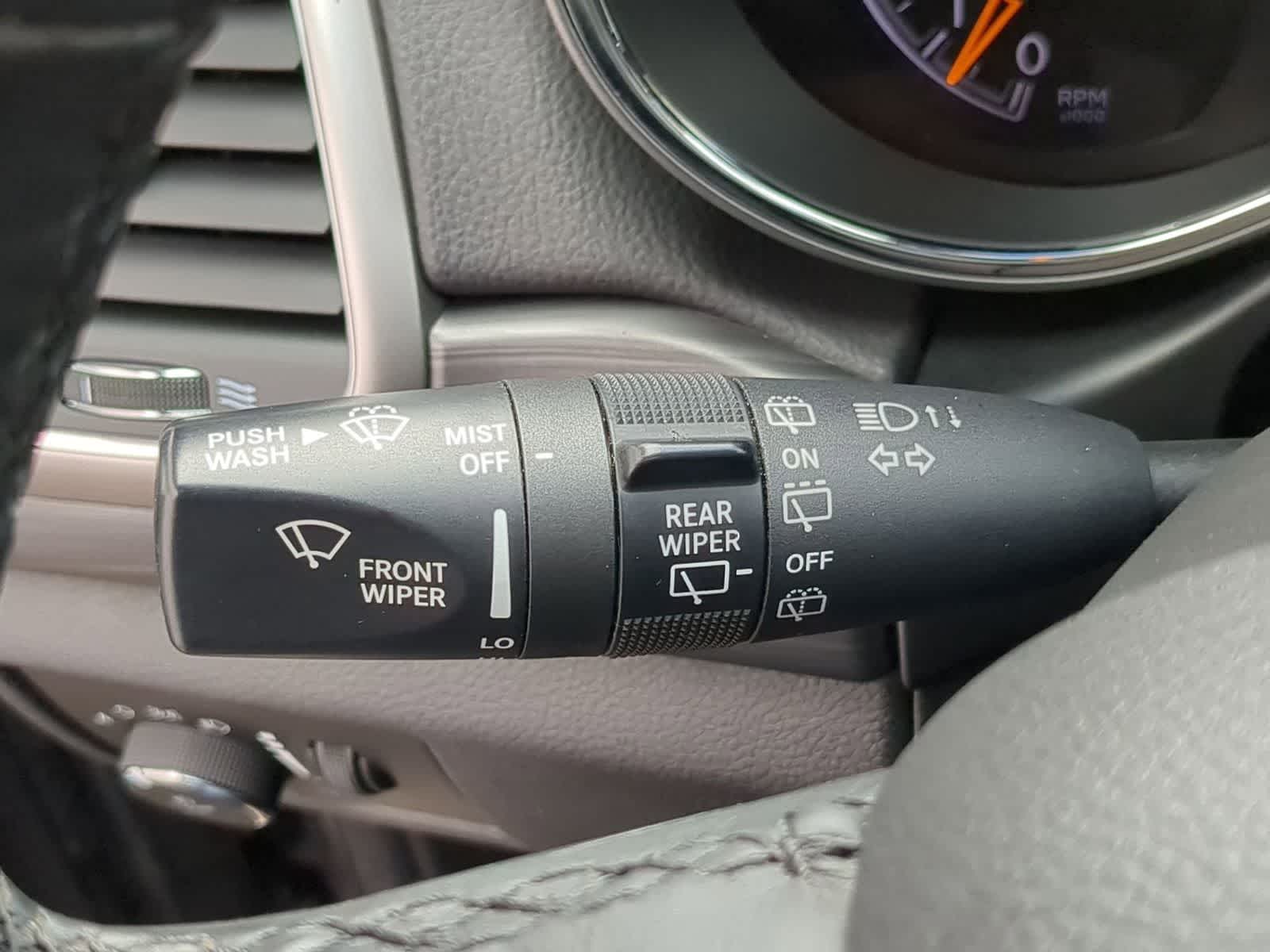 Thumbnail: 2019 Jeep Grand Cherokee - 25