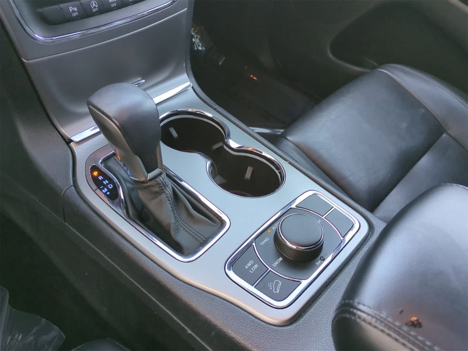 Thumbnail: 2018 Jeep Grand Cherokee - 32