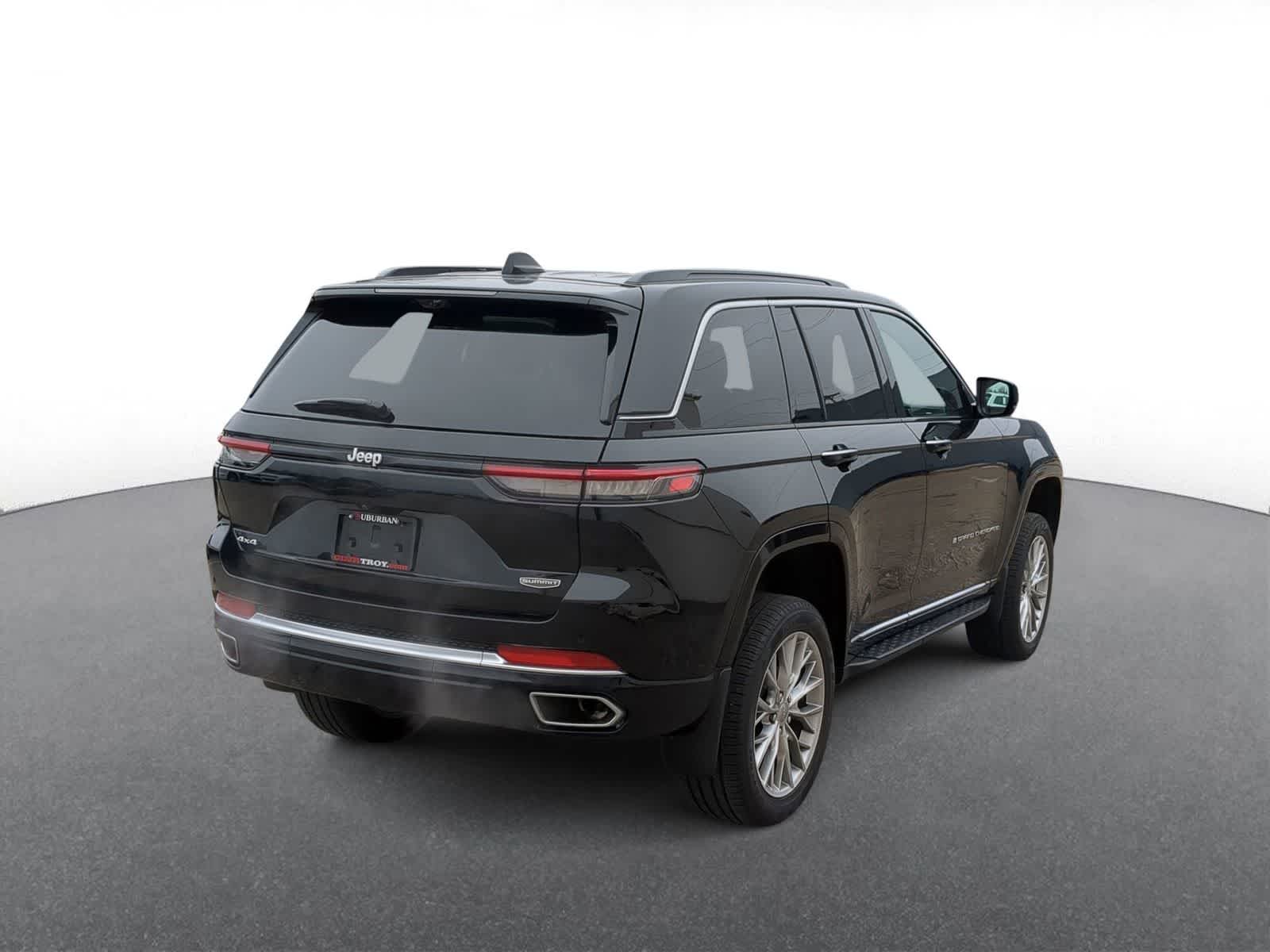 Thumbnail: 2024 Jeep Grand Cherokee - 8