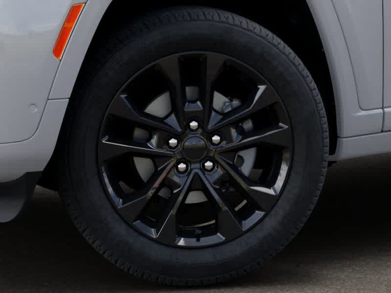 Thumbnail: 2026 Jeep Grand Cherokee - 8