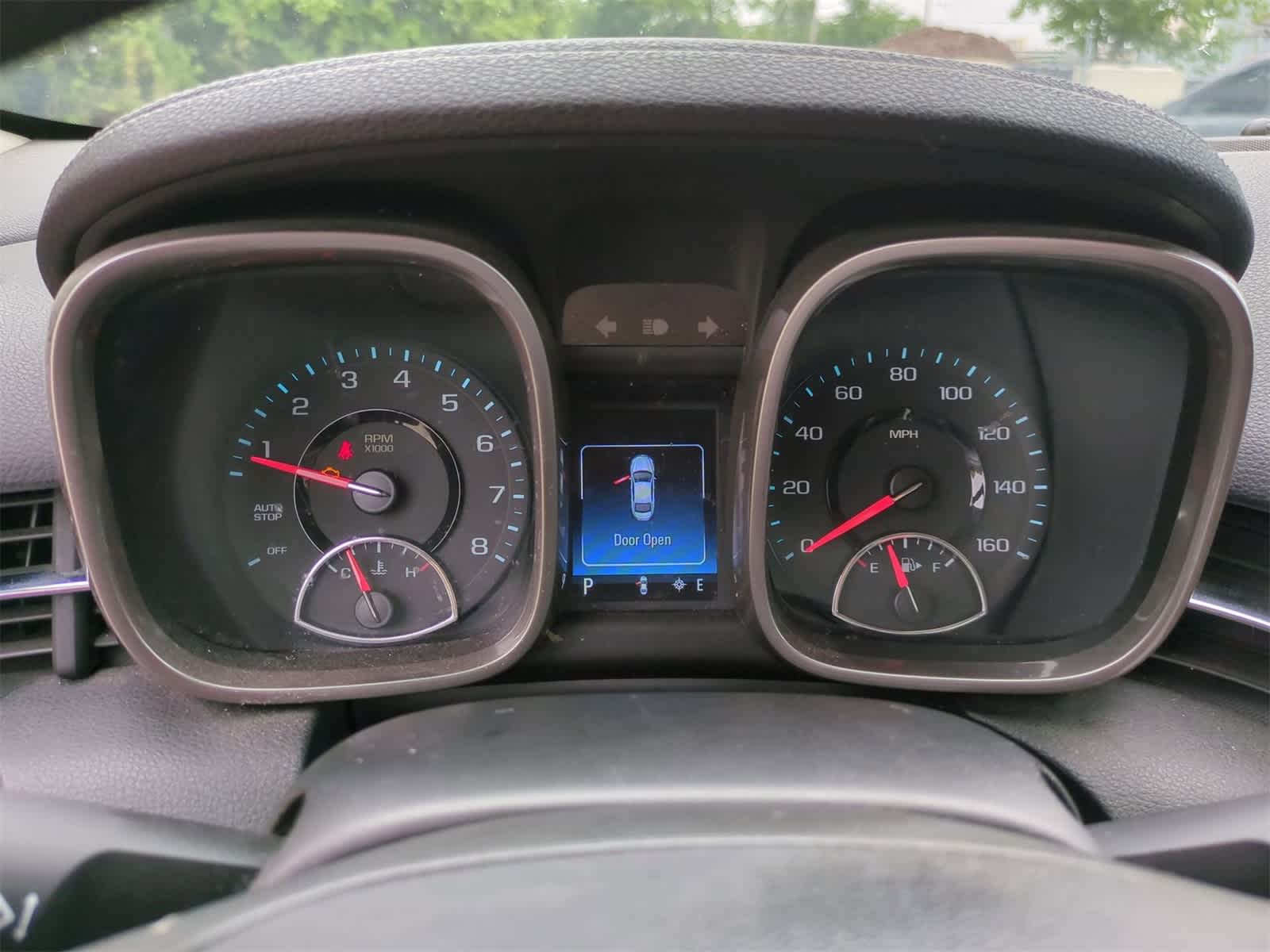Thumbnail: 2014 Chevrolet Malibu - 29