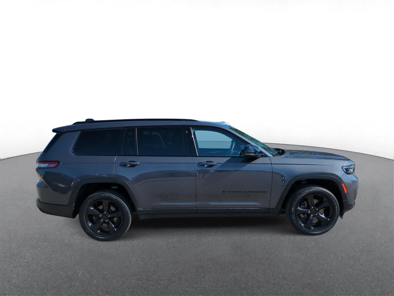 Thumbnail: 2023 Jeep Grand Cherokee L - 9