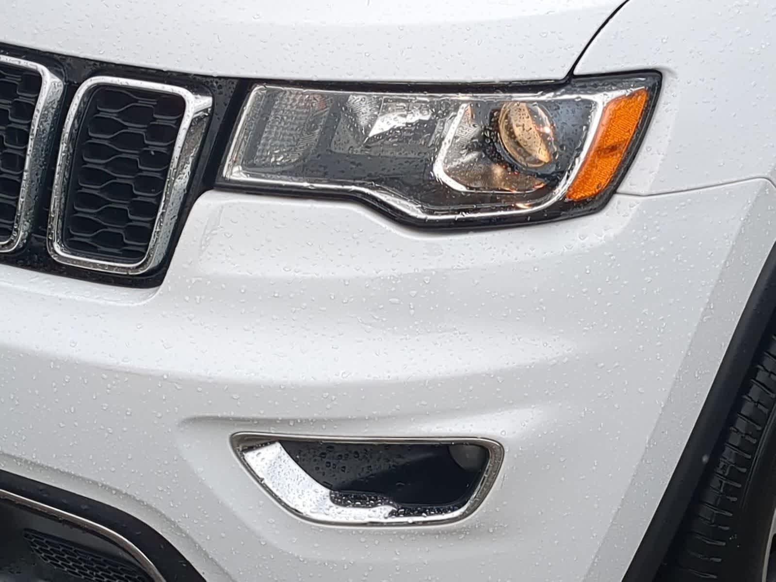 Thumbnail: 2020 Jeep Grand Cherokee - 11