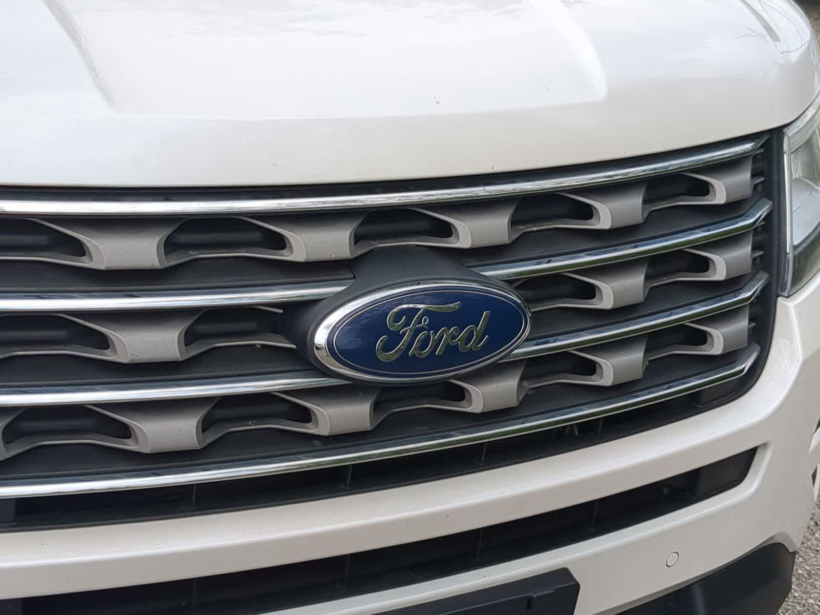 Thumbnail: 2017 Ford Explorer - 12
