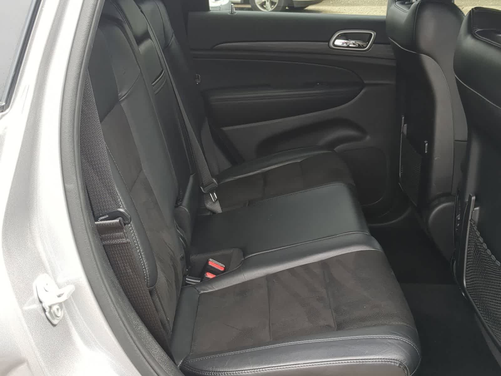 Thumbnail: 2020 Jeep Grand Cherokee - 20