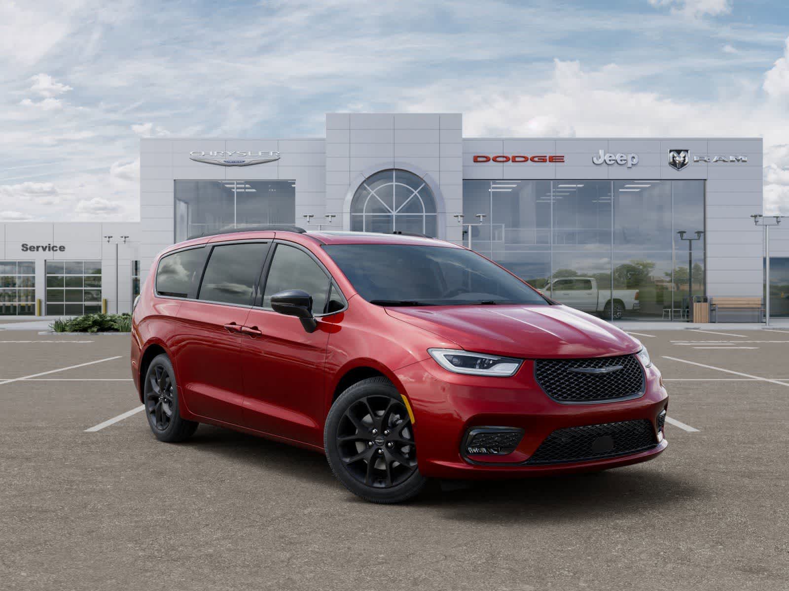 Thumbnail: 2026 Chrysler Pacifica - 5