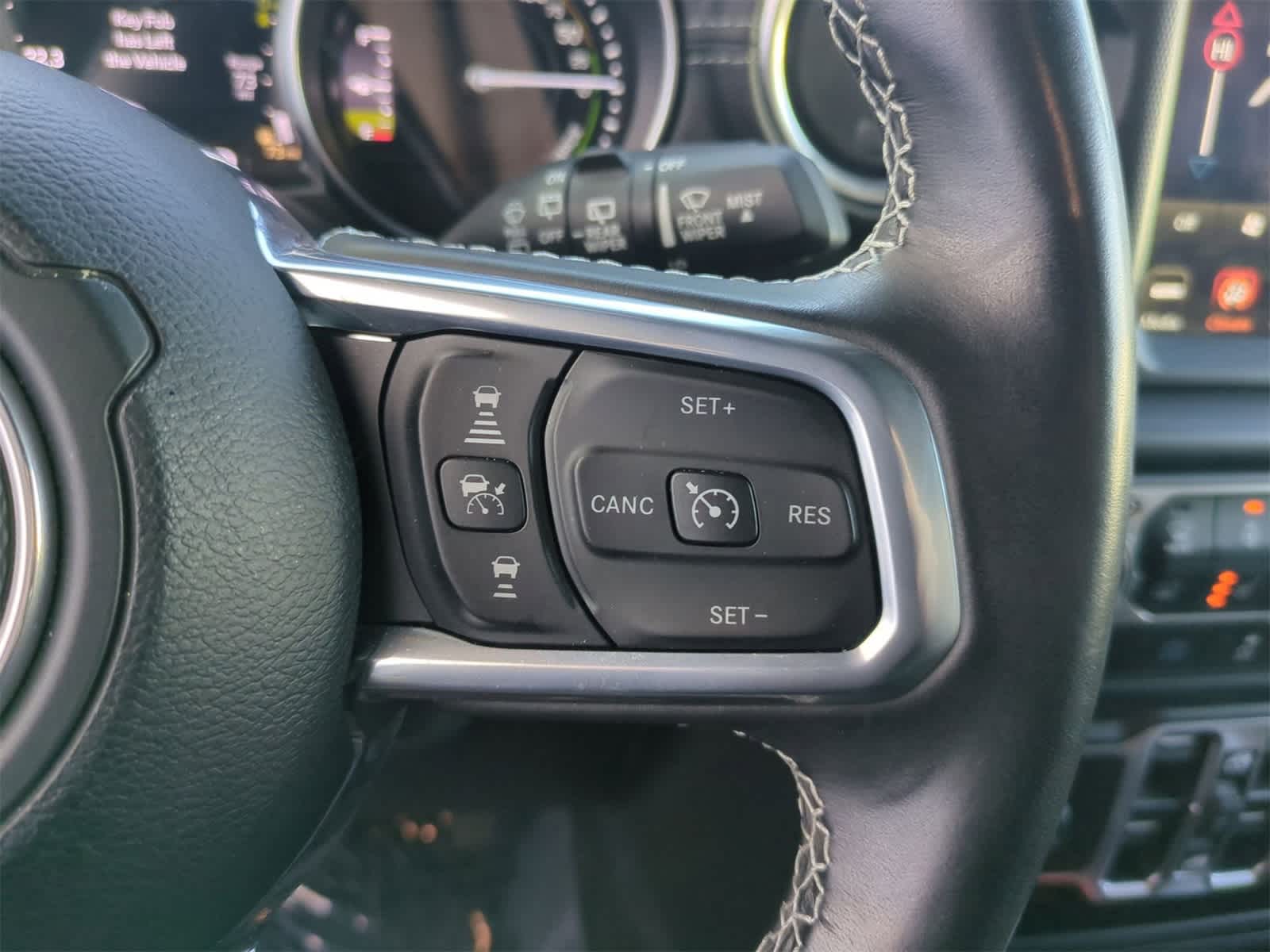 Thumbnail: 2022 Jeep Wrangler - 23