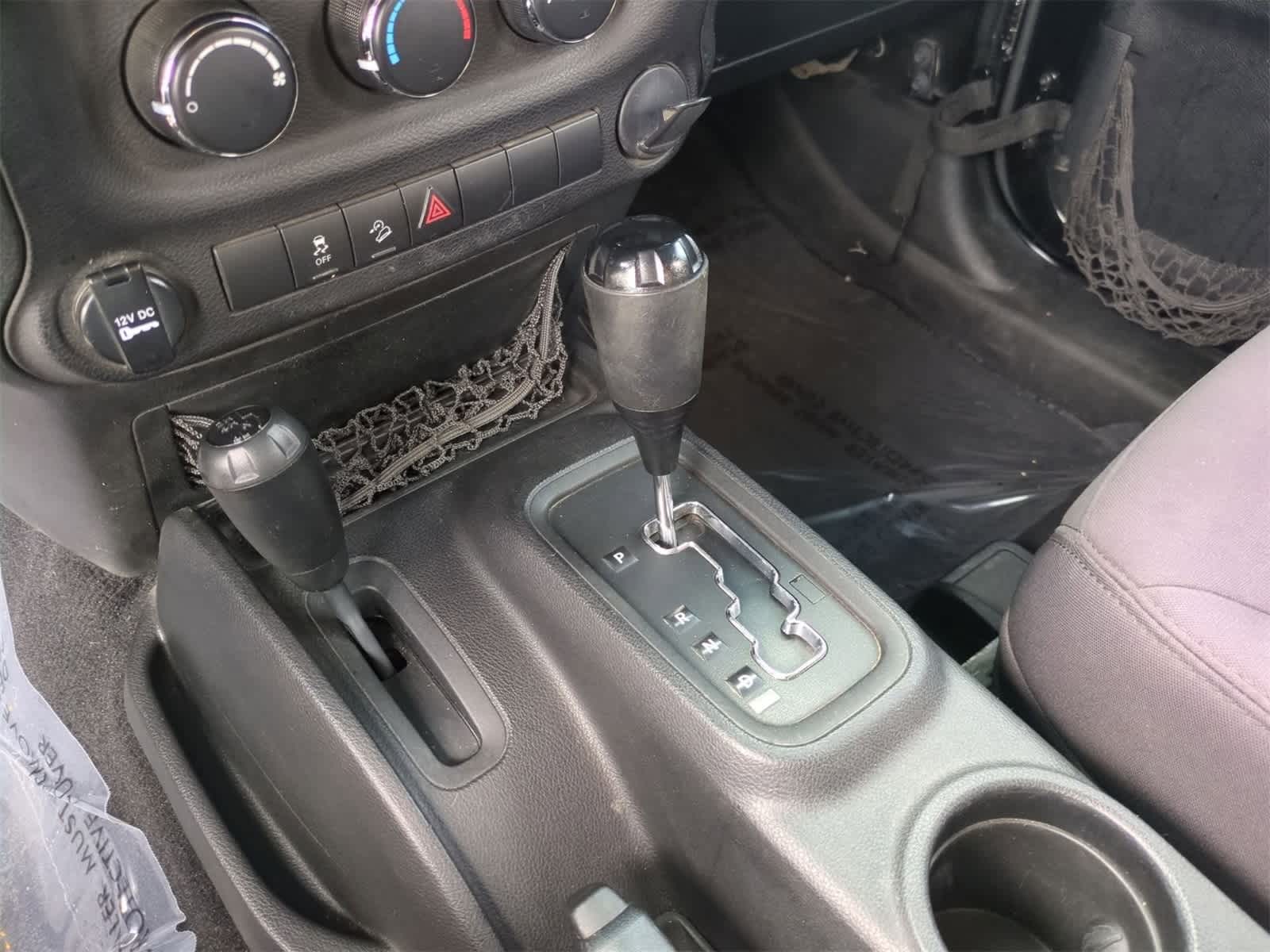 Thumbnail: 2013 Jeep Wrangler - 29