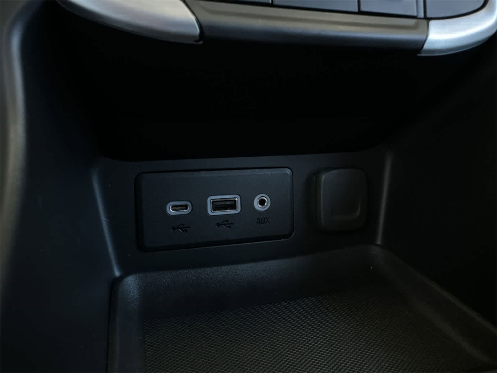 Thumbnail: 2024 GMC Terrain - 31