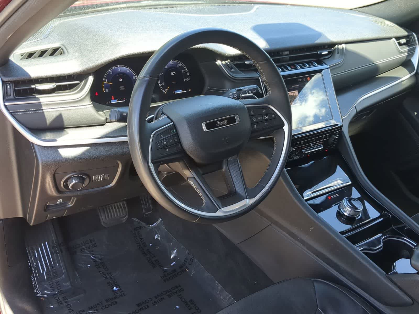 Thumbnail: 2023 Jeep Grand Cherokee - 10