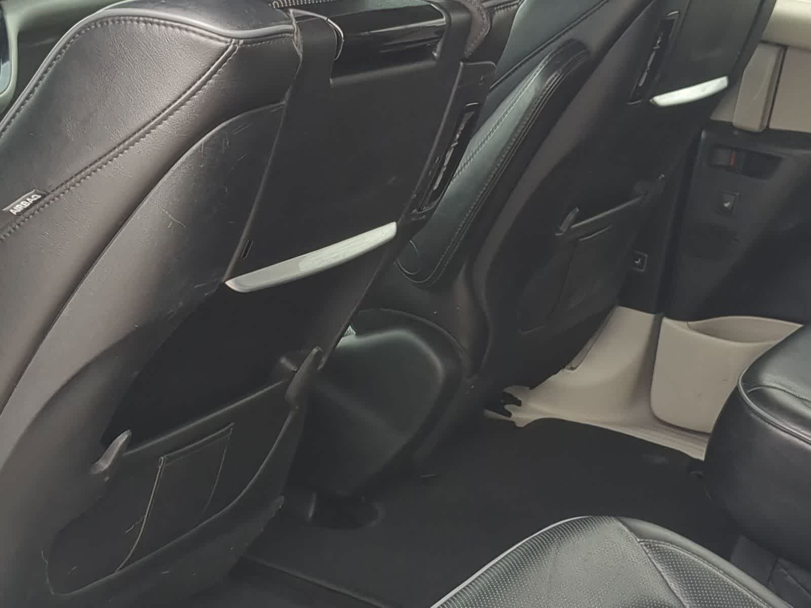 Thumbnail: 2018 Chrysler Pacifica - 18