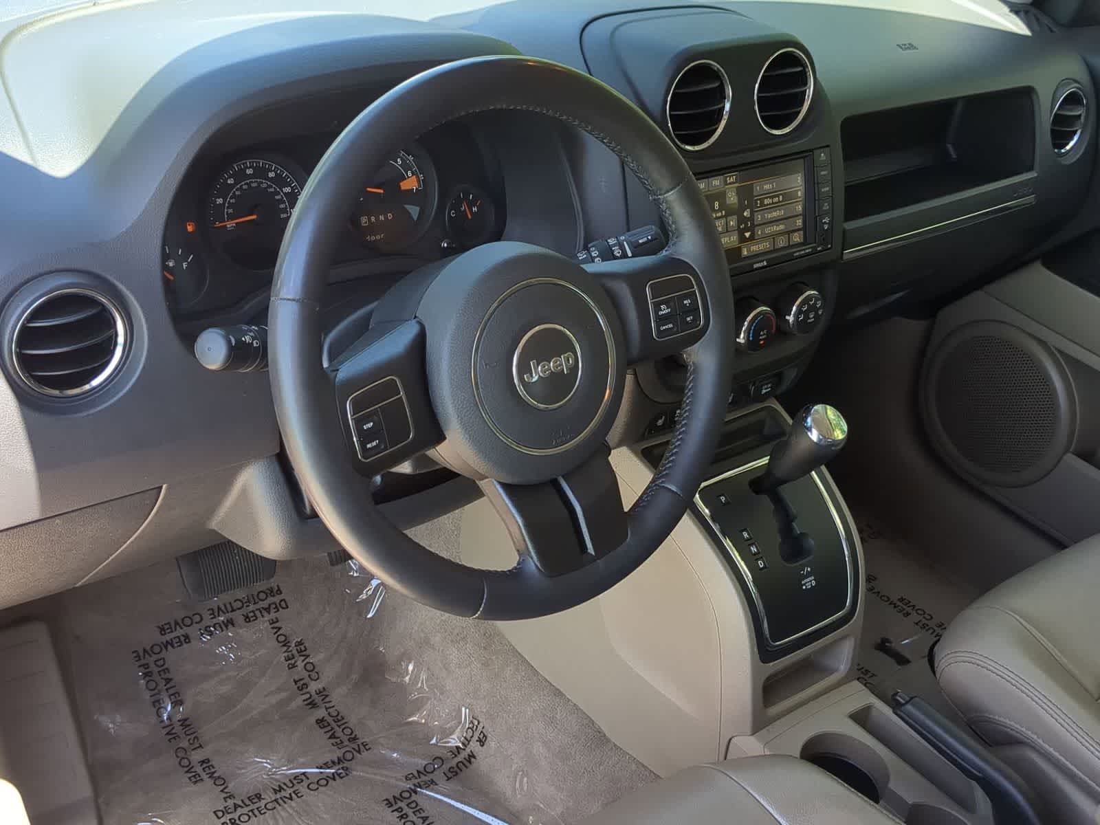 Thumbnail: 2015 Jeep Patriot - 10