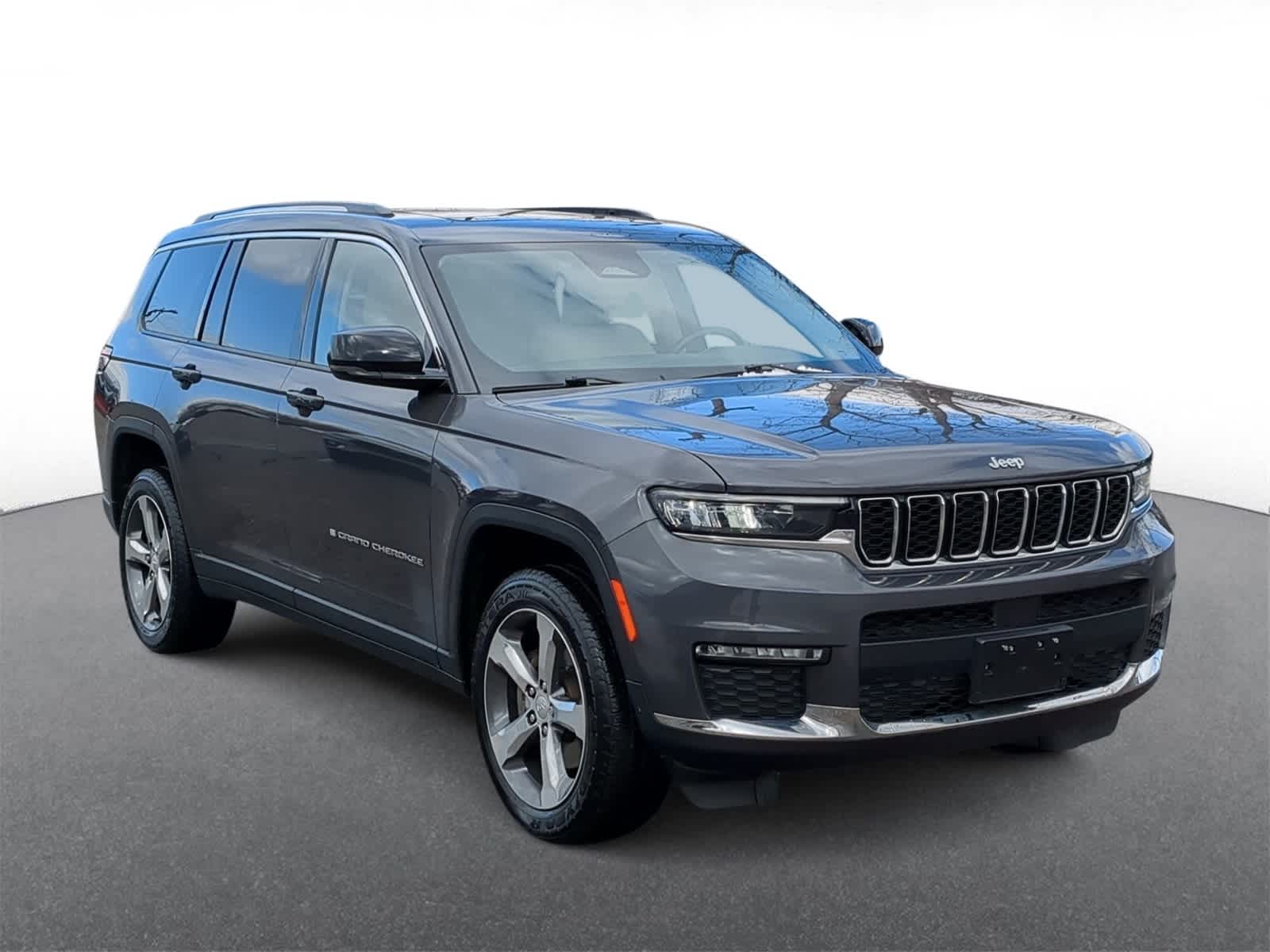 Thumbnail: 2022 Jeep Grand Cherokee L - 2