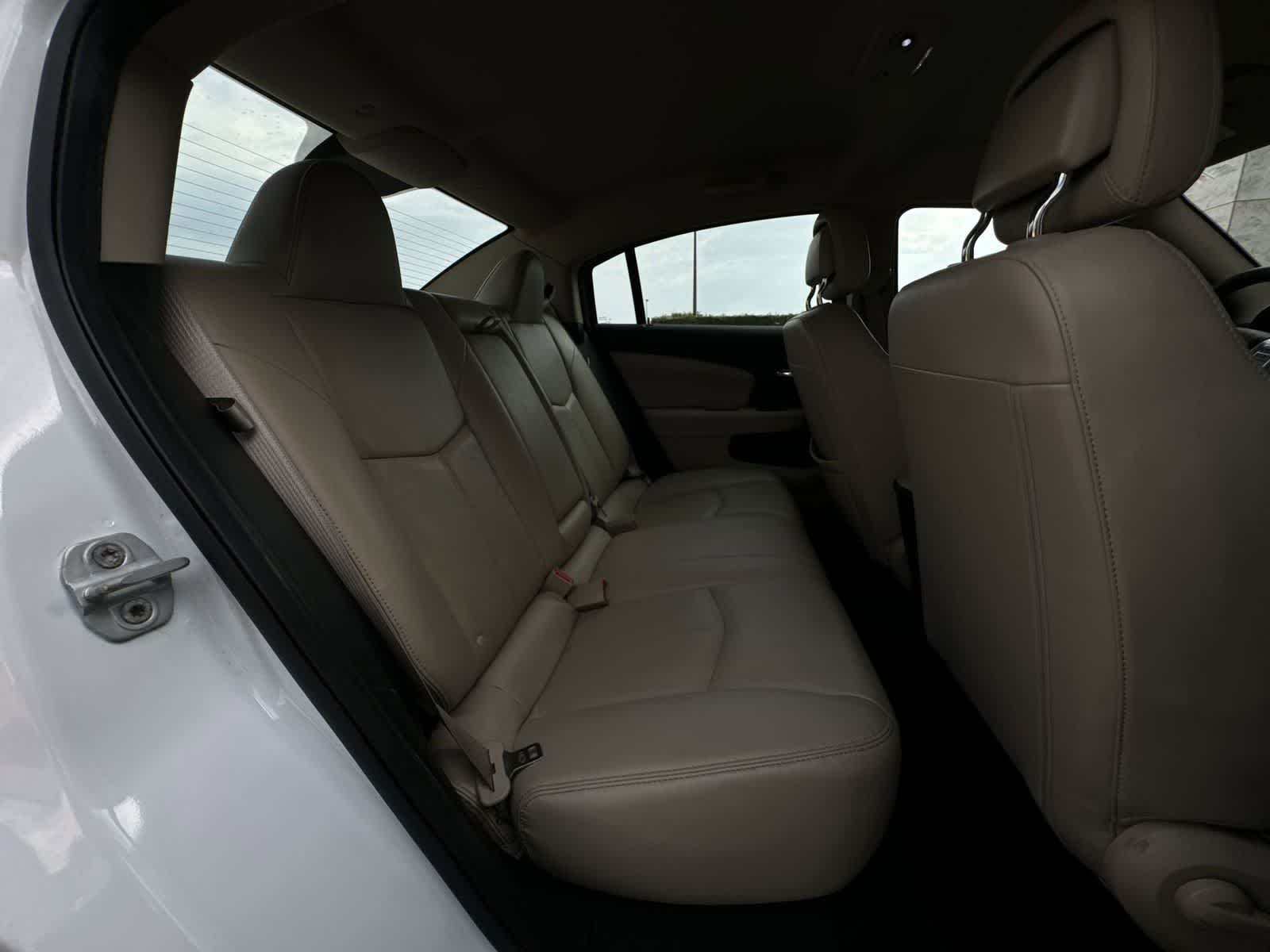 Thumbnail: 2013 Chrysler 200 - 21