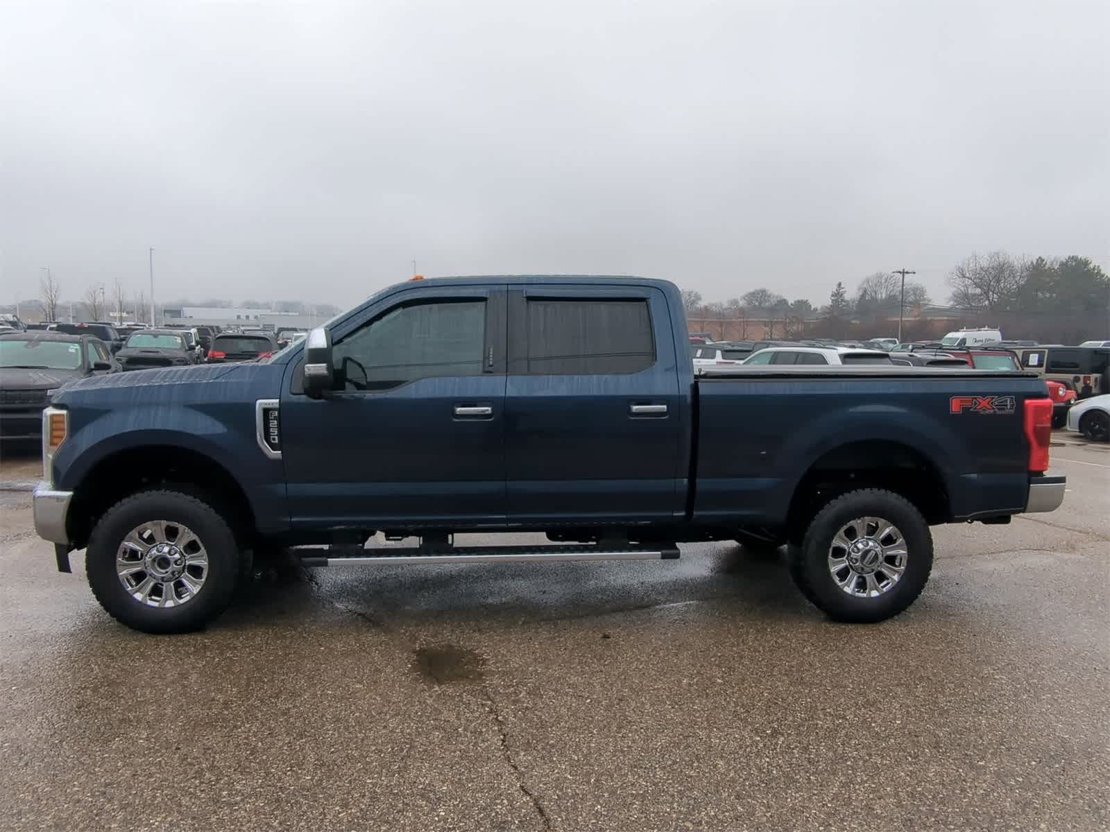 Thumbnail: 2019 Ford Econoline - 11