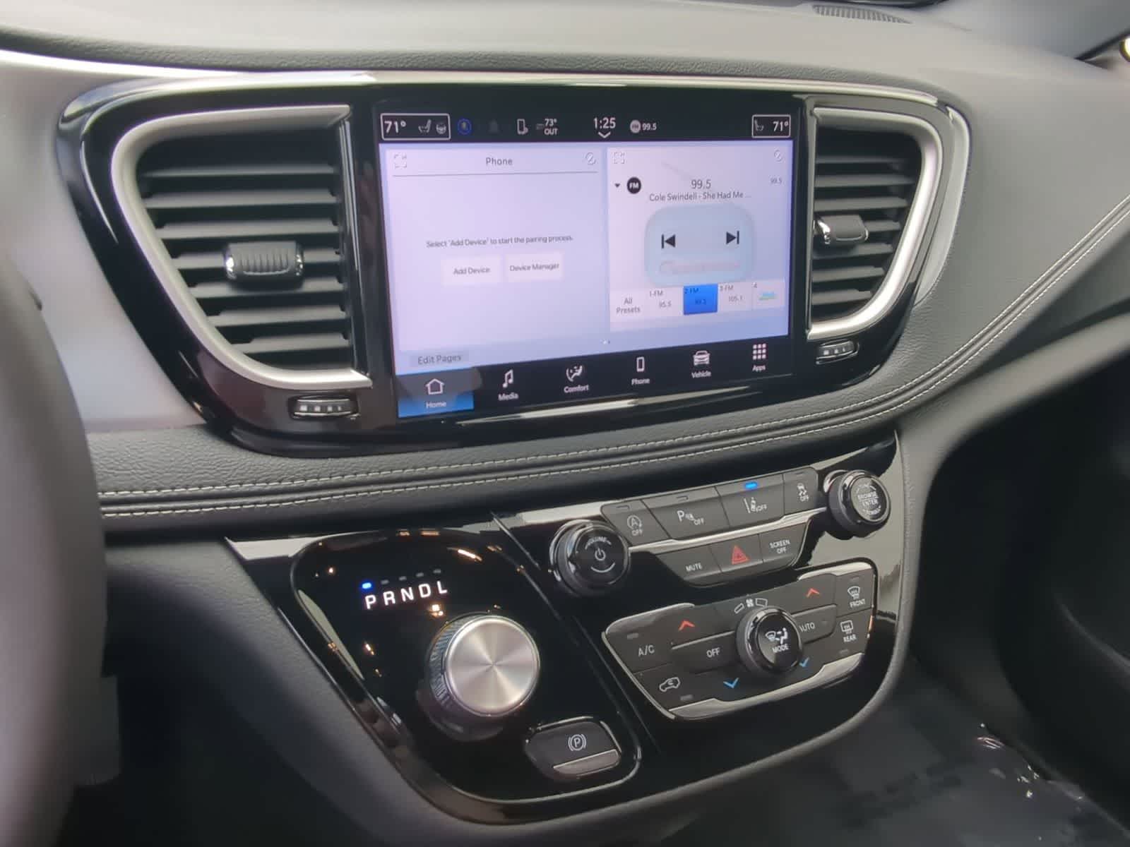 Thumbnail: 2024 Chrysler Pacifica - 27