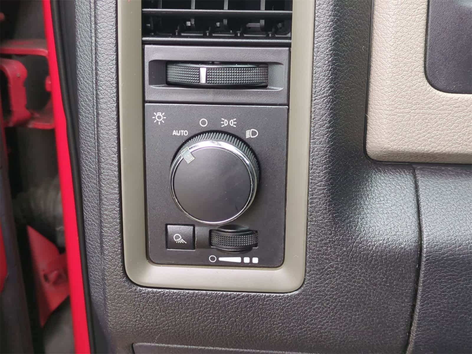 Thumbnail: 2011 RAM 1500 - 25