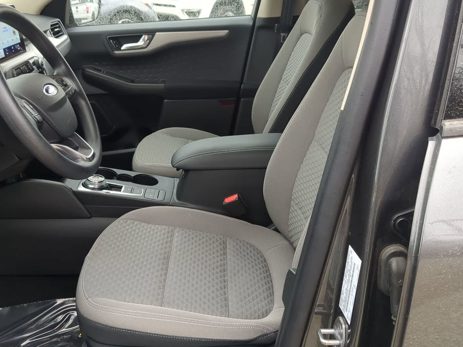 Thumbnail: 2020 Ford Escape - 16