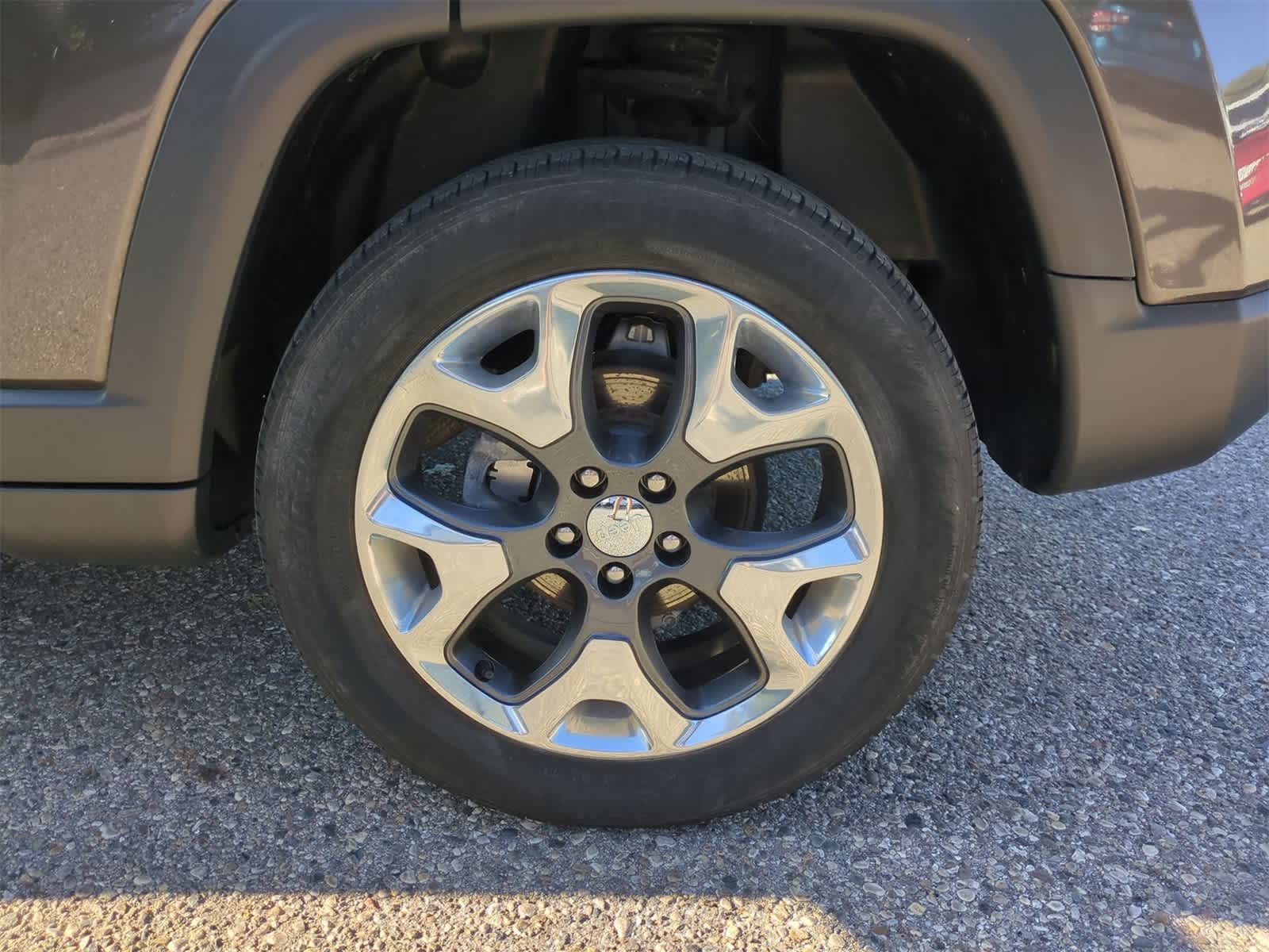 Thumbnail: 2019 Jeep Compass - 14