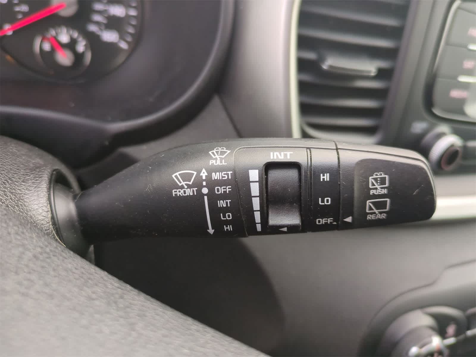 Thumbnail: 2016 Kia Sorento - 25