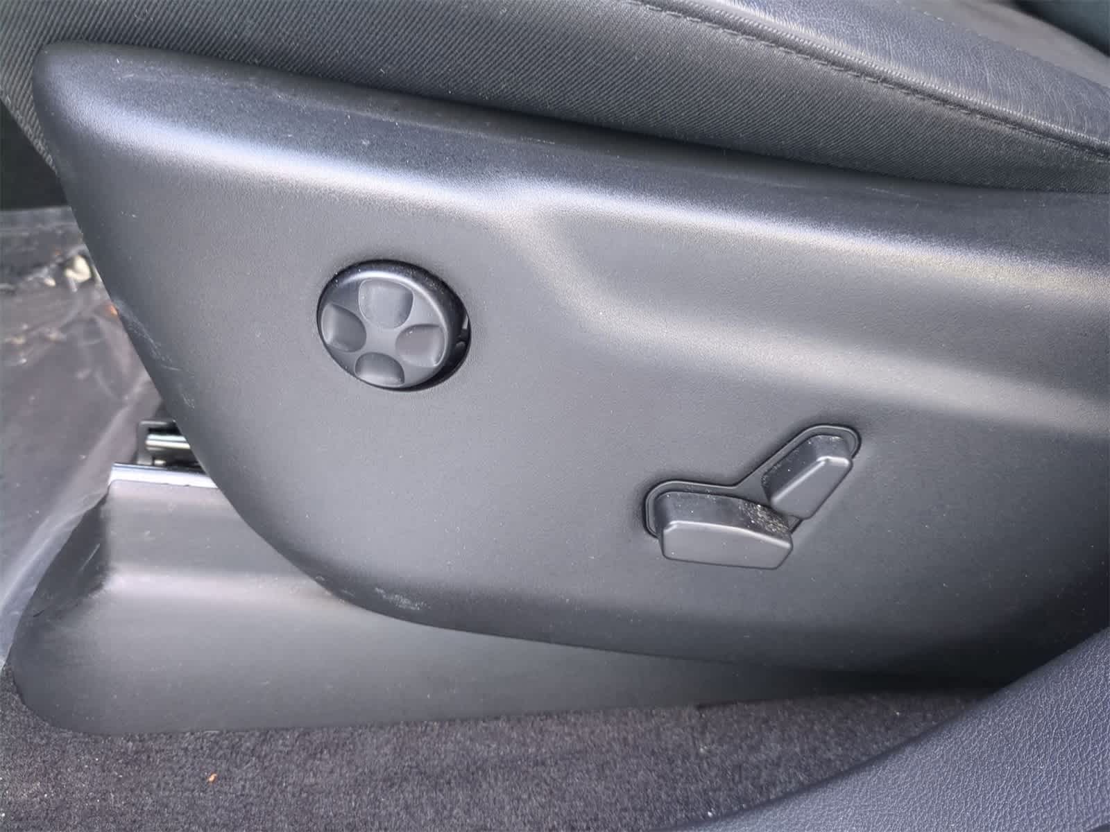 Thumbnail: 2022 Dodge Durango - 17