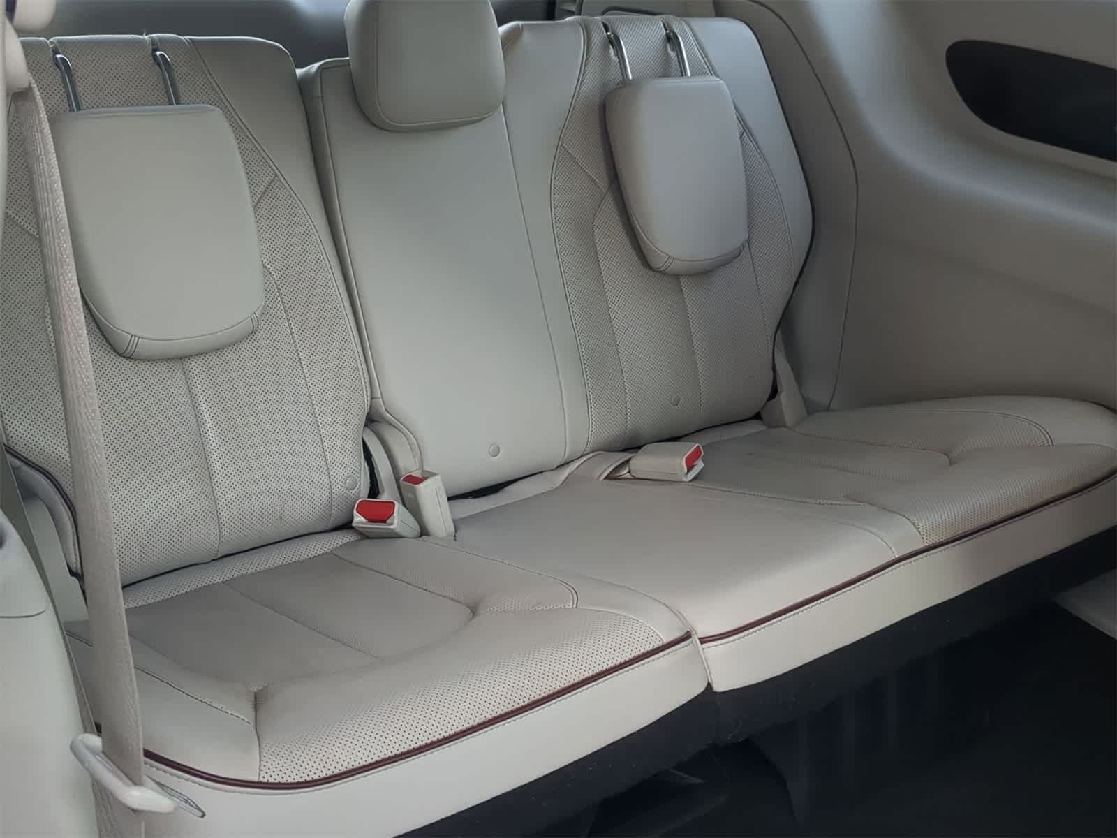 Thumbnail: 2020 Chrysler Pacifica - 22