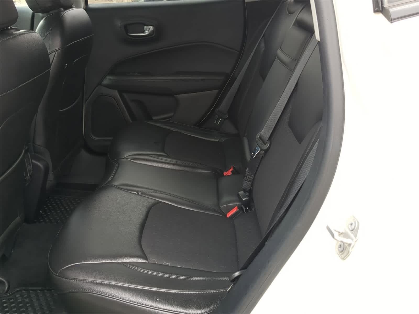 Thumbnail: 2018 Jeep Compass - 19