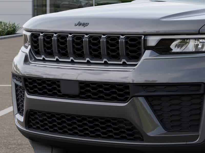 Thumbnail: 2026 Jeep Grand Cherokee - 11